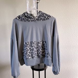 Hoodie sweatshirt animal print